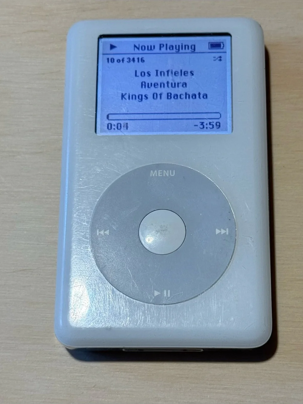 iPod 4thGen Model:MP102 20GB White Tested Good Battery w/3416Song-Charg Read Blw